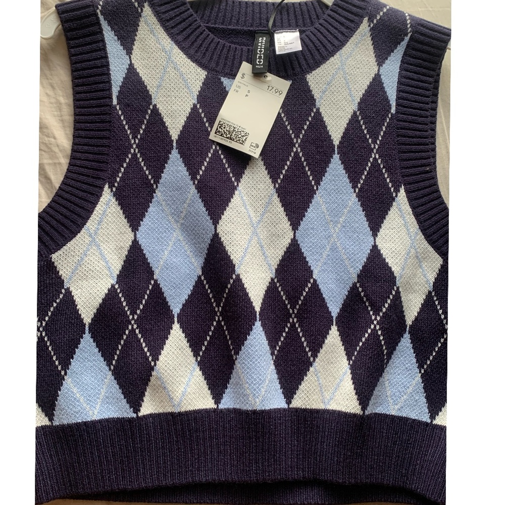 H&M Sweater Crop Top